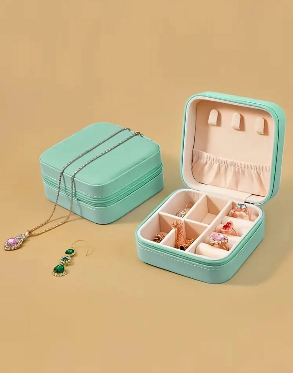 Compact Travel Jewelry Box – Portable Organizer for Rings, Earrings & Necklaces