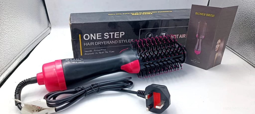 One Step Hot Air Brush for Women – Dryer, Straightener & Volumizer in 1 (Pakistan)